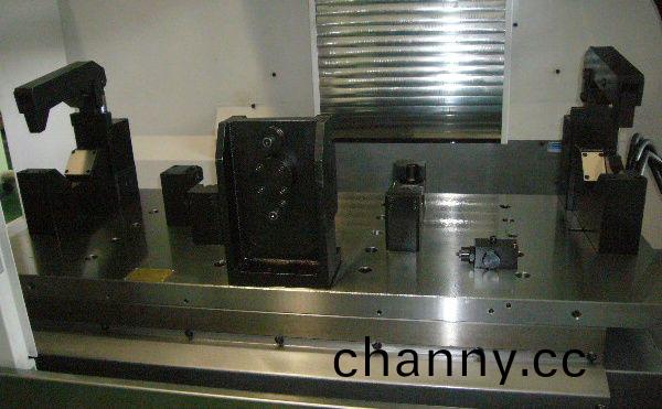 后橋(qiao)加(jia)工(gong)裌具(ju)